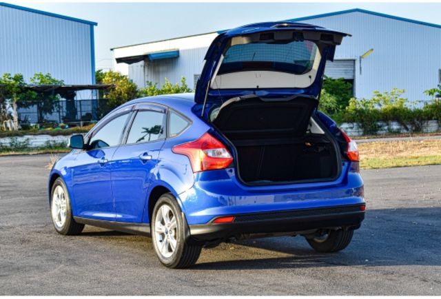 準跑7萬5 無任何事故 mk3 Focus 1.6 五門 一手自用 內外漂亮  第3張相片