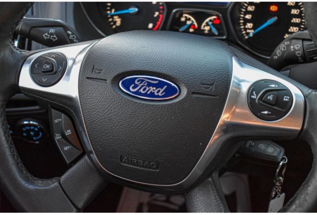 準跑7萬5 無任何事故 mk3 Focus 1.6 五門 一手自用 內外漂亮  第8張相片