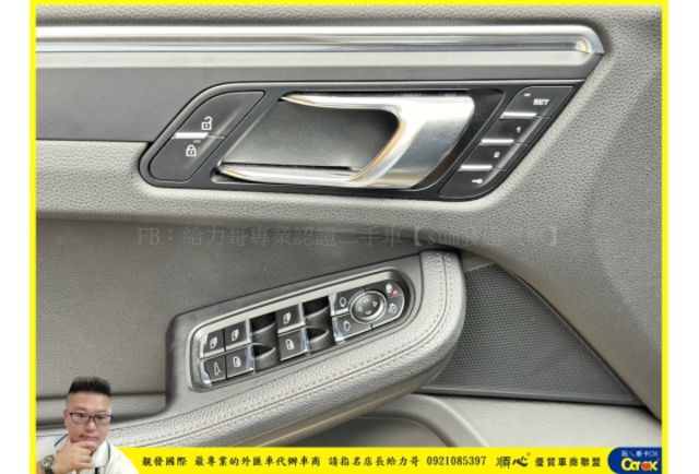 PORSCHE MACAN 2020年 2.0 黑9979  第6張相片
