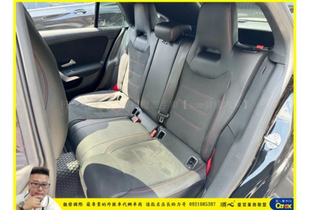 BENZ CLA35 2019年 2.0 黑 6785  第6張相片