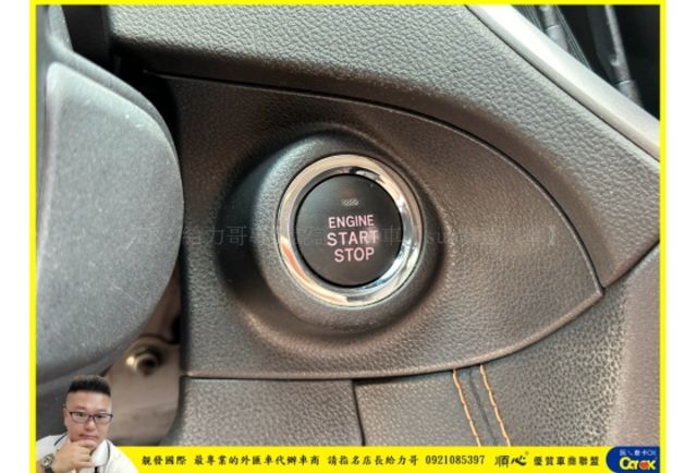 SUBARU XV 2019年11月 2.0 白 7787  第8張相片