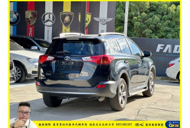 TOYOTA RAV4 2015年 2.5 黑 9756  第9張相片
