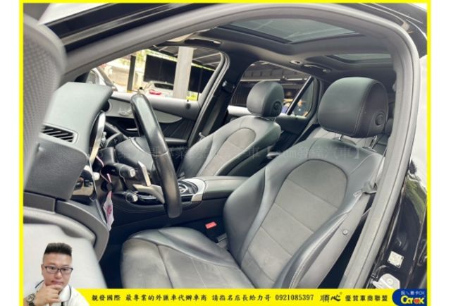 BENZ GLC250 4MATIC 2018年 2.0 黑 6589  第5張相片