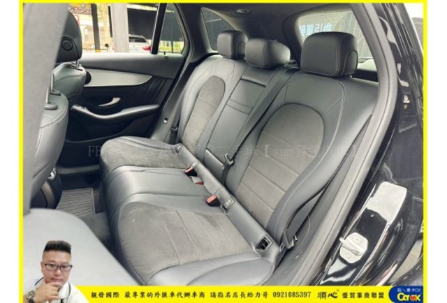 BENZ GLC250 4MATIC 2018年 2.0 黑 6589  第8張相片
