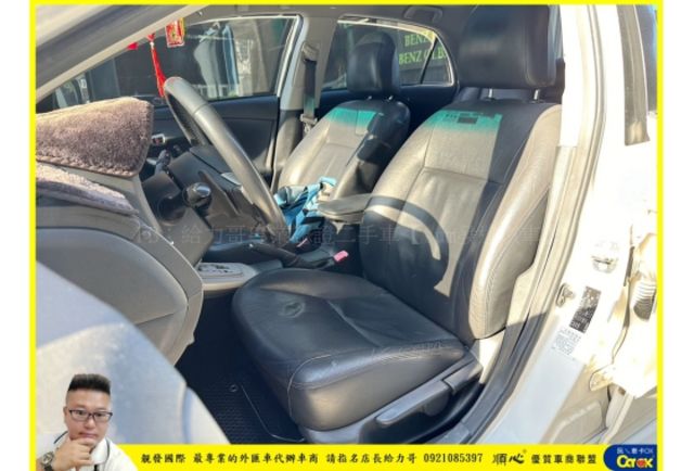 TOYOTA ALTIS Z 2010年 2.0 白 2627  第5張相片