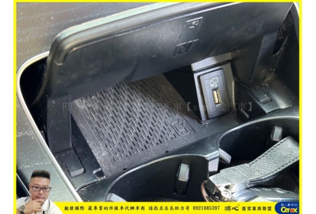 BENZ C300 雙門 2019年 2.0 黑 6122  第11張相片