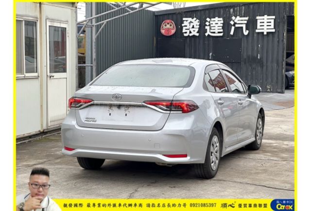 TOYOTA ALTIS 2021年 1.8 銀 3512  第7張相片