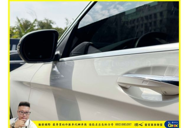BENZ GLC300 4MATIC 2019年 2.0 白 8089  第14張相片