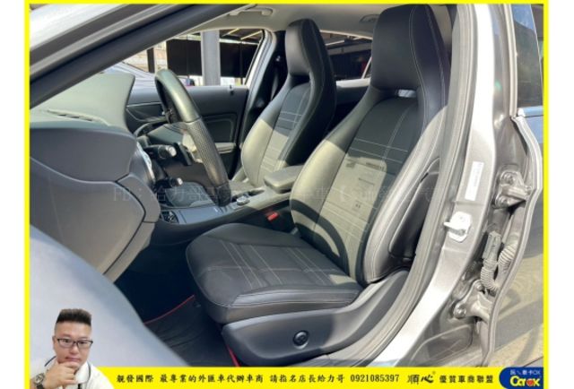 BENZ GLA200 CDI 2015年 2.1 深灰 6833  第3張相片