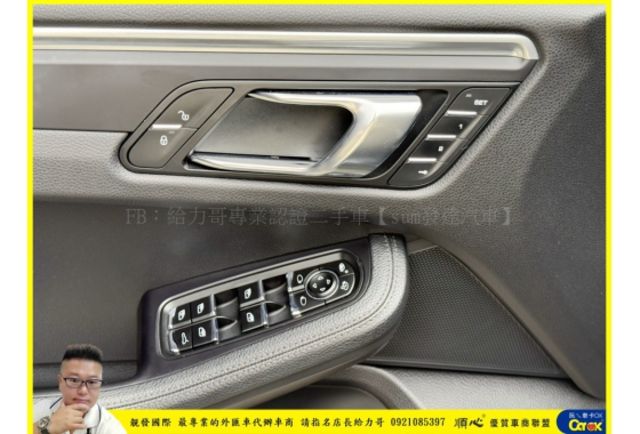 PORSCHE MACAN 2017年 2.0 深藍 1878  第3張相片