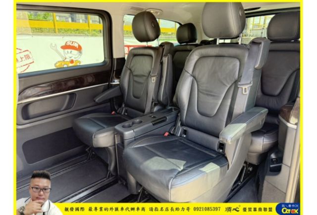 BENZ V250D 雙開七人座 2016年 2.1 黑 0088  第4張相片