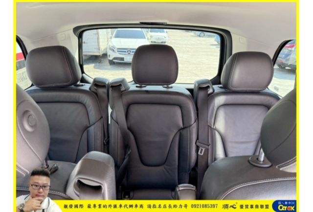 BENZ V250D 雙開七人座 2016年 2.1 黑 0088  第5張相片