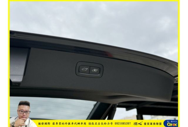 VOLVO XC90 AWD 2018年 2.0 灰 0169  第13張相片