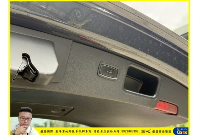 PORSCHE MACAN 2017年 2.0 灰 1209 順  第11張相片