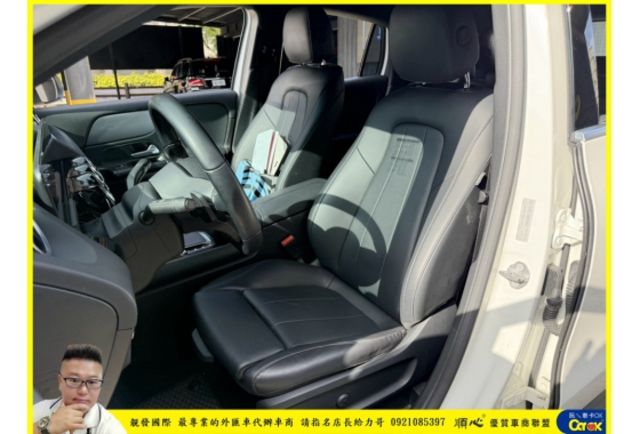 BENZ GLA180 2021年11月 1.3 白 8159  第4張相片