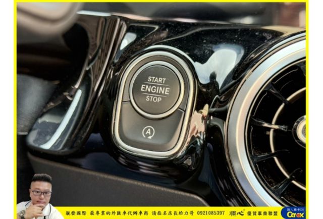 BENZ GLA180 2021年11月 1.3 白 8159  第7張相片