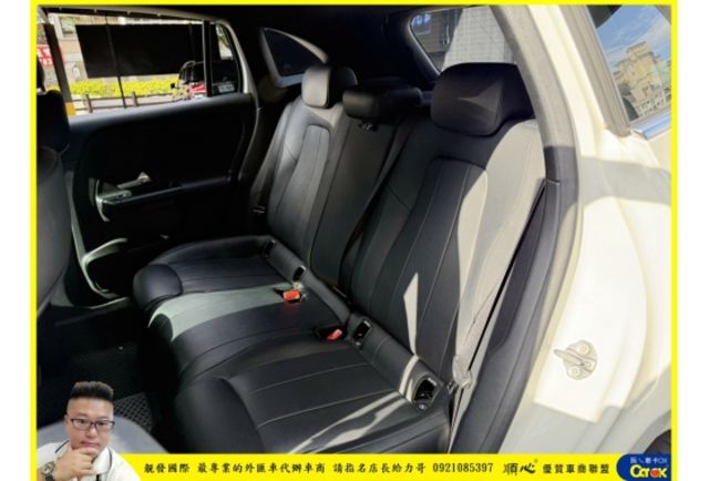 BENZ GLA180 2021年11月 1.3 白 8159  第10張相片