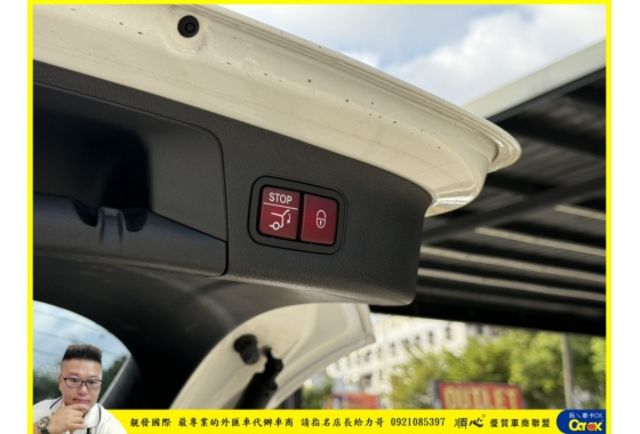 BENZ GLA180 2021年11月 1.3 白 8159  第12張相片