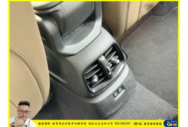 MINI COOPER COUNTRY 2018年 1.5 銀黑 1919  第7張相片