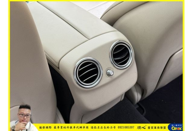 BENZ E200 2016年 2.0 黑 9613  第8張相片