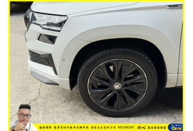 SKODA KAROQ 2023年 1.5 白 8121  第2張相片