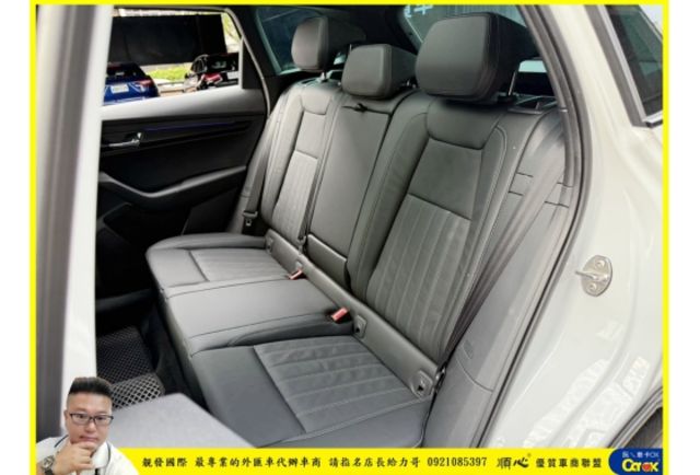 SKODA KAROQ 2023年 1.5 白 8121  第5張相片