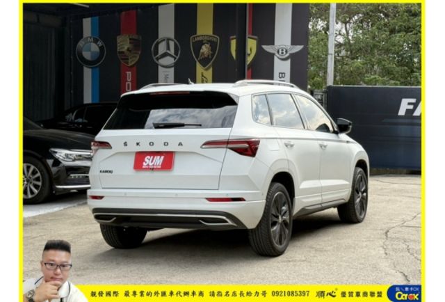 SKODA KAROQ 2023年 1.5 白 8121  第14張相片