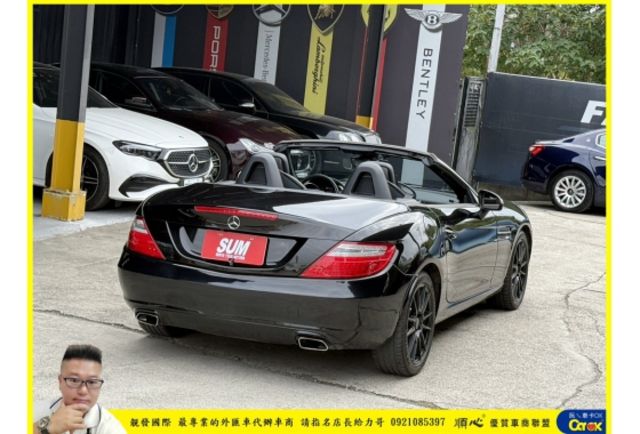 BENZ SLK200 2013年 1.8 黑 5638 順  第8張相片