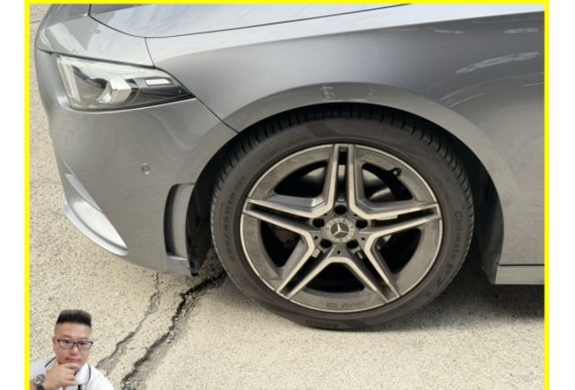 BENZ A180 四門 2021年 1.3 深灰 5307  第2張相片