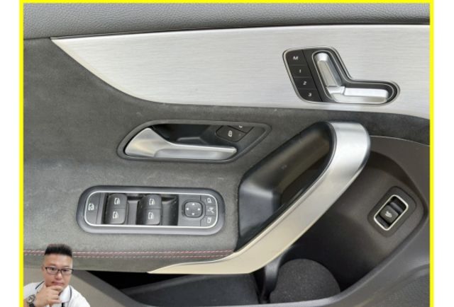 BENZ A180 四門 2021年 1.3 深灰 5307  第6張相片