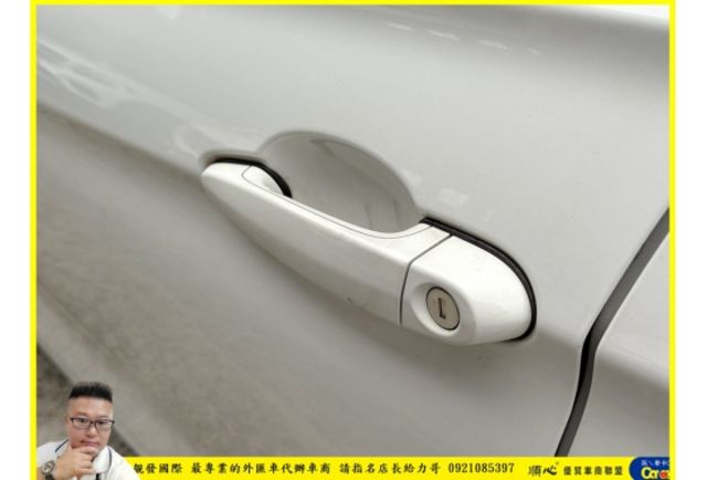 BMW 318I 2016年 1.5 白 9135  第4張相片