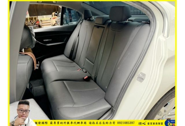 BMW 318I 2016年 1.5 白 9135  第6張相片