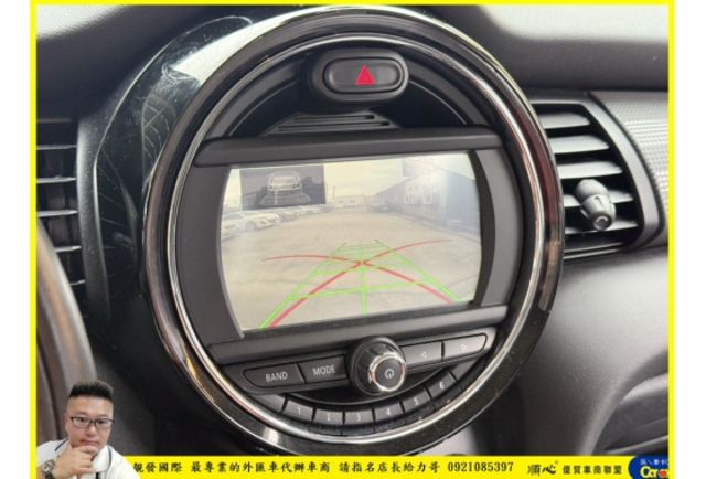 MINI COOPER 2015年10月 1.5 白黑(奶茶色) 5566  第7張相片