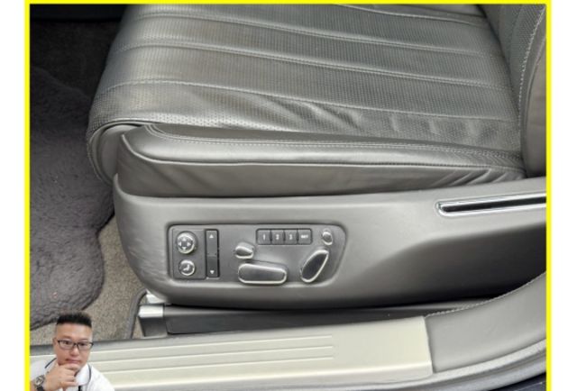 賓利 FLYING SPUR 2014年 6.0 黑 9585  第6張相片