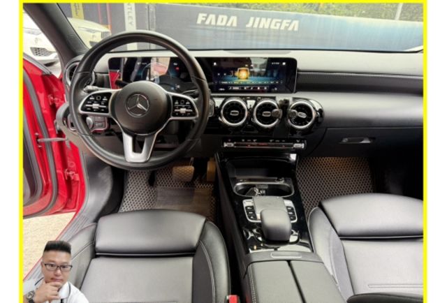 BENZ A200 2018年9月 1.3 紅 9885  第6張相片