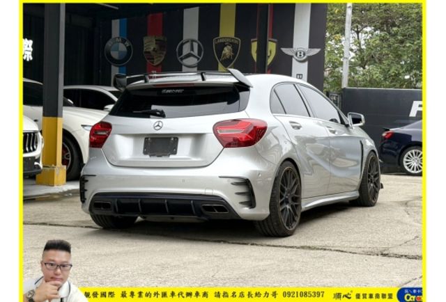 BENZ AMG A45 2018年 2.0 銀 6666  第14張相片