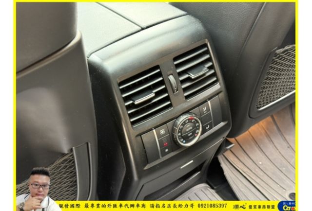 BENZ GLE43 2019年 3.0 白 2688  第10張相片