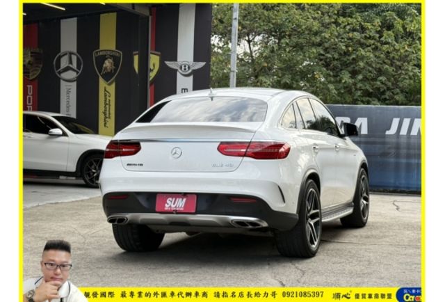 BENZ GLE43 2019年 3.0 白 2688  第16張相片