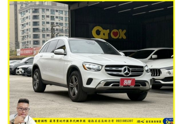 BENZ GLC300 2019年 2.0 白 1766  第2張相片
