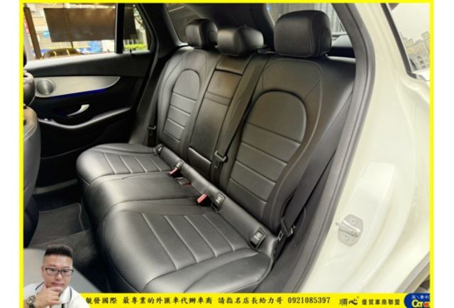 BENZ GLC300 2019年 2.0 白 1766  第5張相片