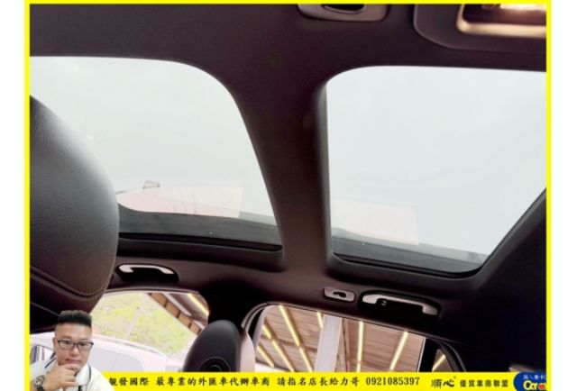 BENZ GLC300 2019年 2.0 白 1766  第9張相片