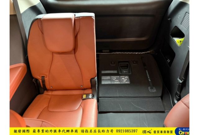 KIA CARNIVAL 柴油 2022年 2.2 黑 8800  第6張相片