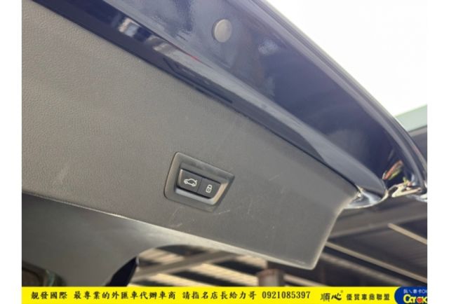 BMW X4 20I 2024年 2.0 黑 0698  第14張相片