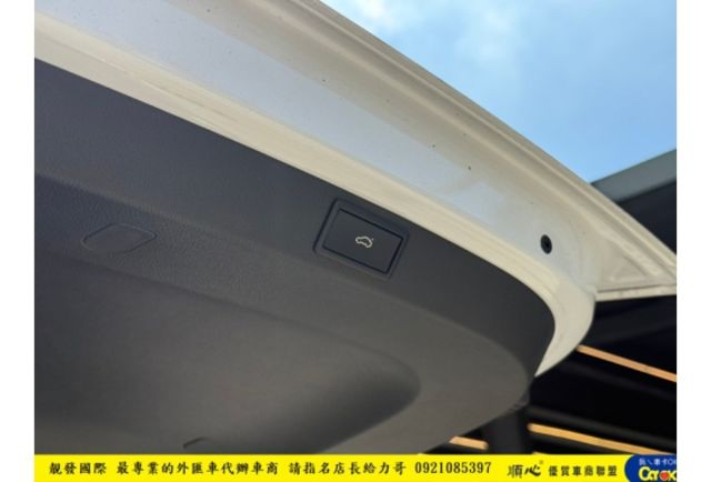 SKODA KAROQ  新玉山版 2023年 1.5 白 2335  第12張相片