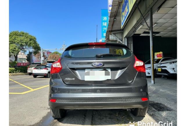 2015 Ford Focus 1.6. 5門。⭐️原版件  第3張相片