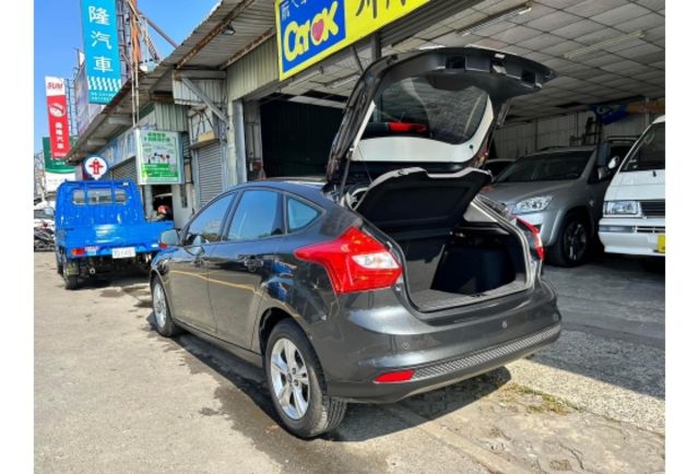 2015 Ford Focus 1.6. 5門。⭐️原版件  第4張相片