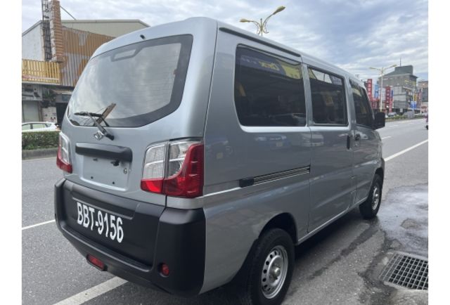 Mitsubishi A180  第6張相片
