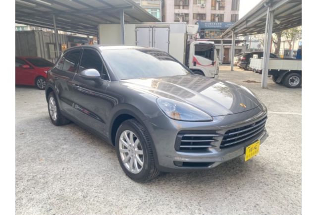 正2020 Porsche Cayenne灰 選配20萬  第1張相片