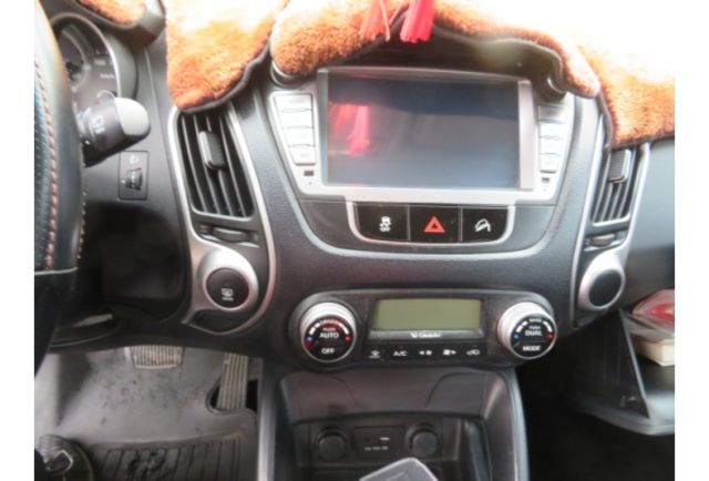 Hyundai I35  第8張相片