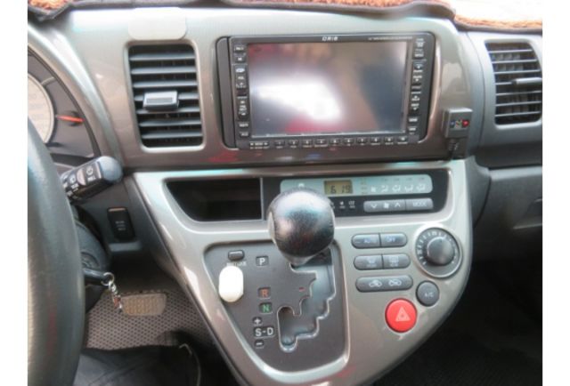 Toyota WISH  第9張相片